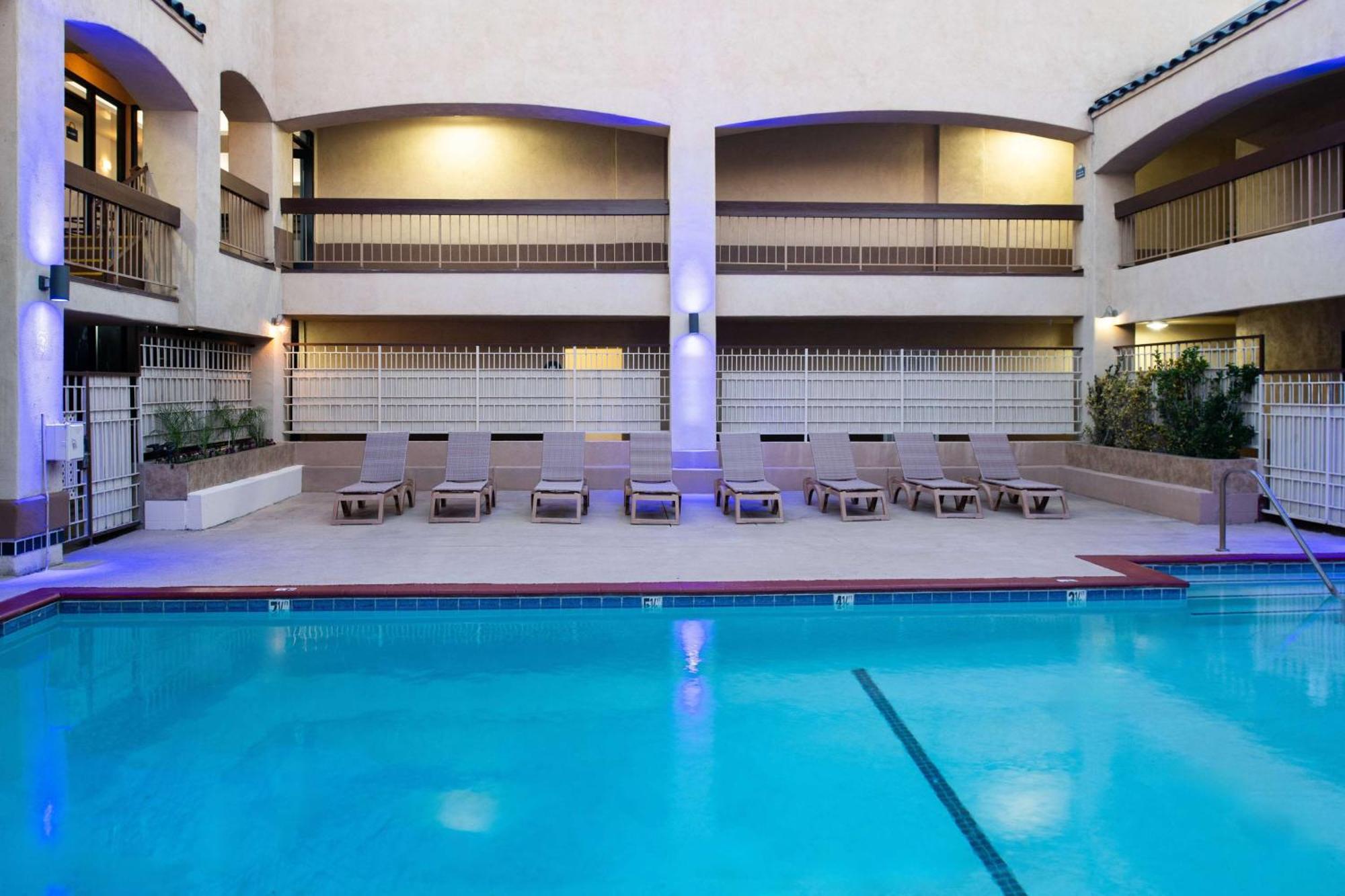 Days Inn & Suites By Wyndham Artesia Eksteriør bilde